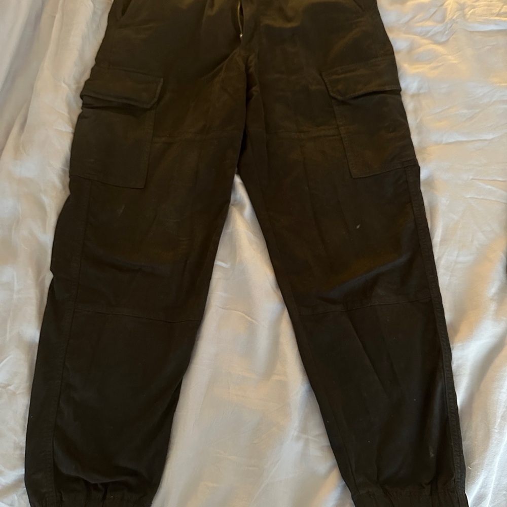 Uniqlo baggy cargo joggers